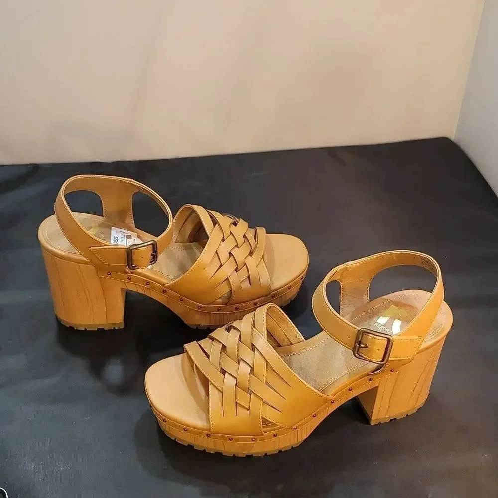 BRAND NEW REPORT BLOCK-HEEL ADJUSTABLE BUCKLE STRAP SANDAL